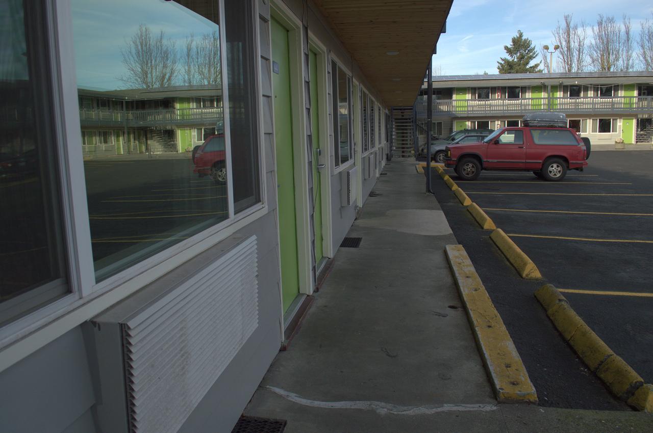 Banfield Motel Portland Exterior photo