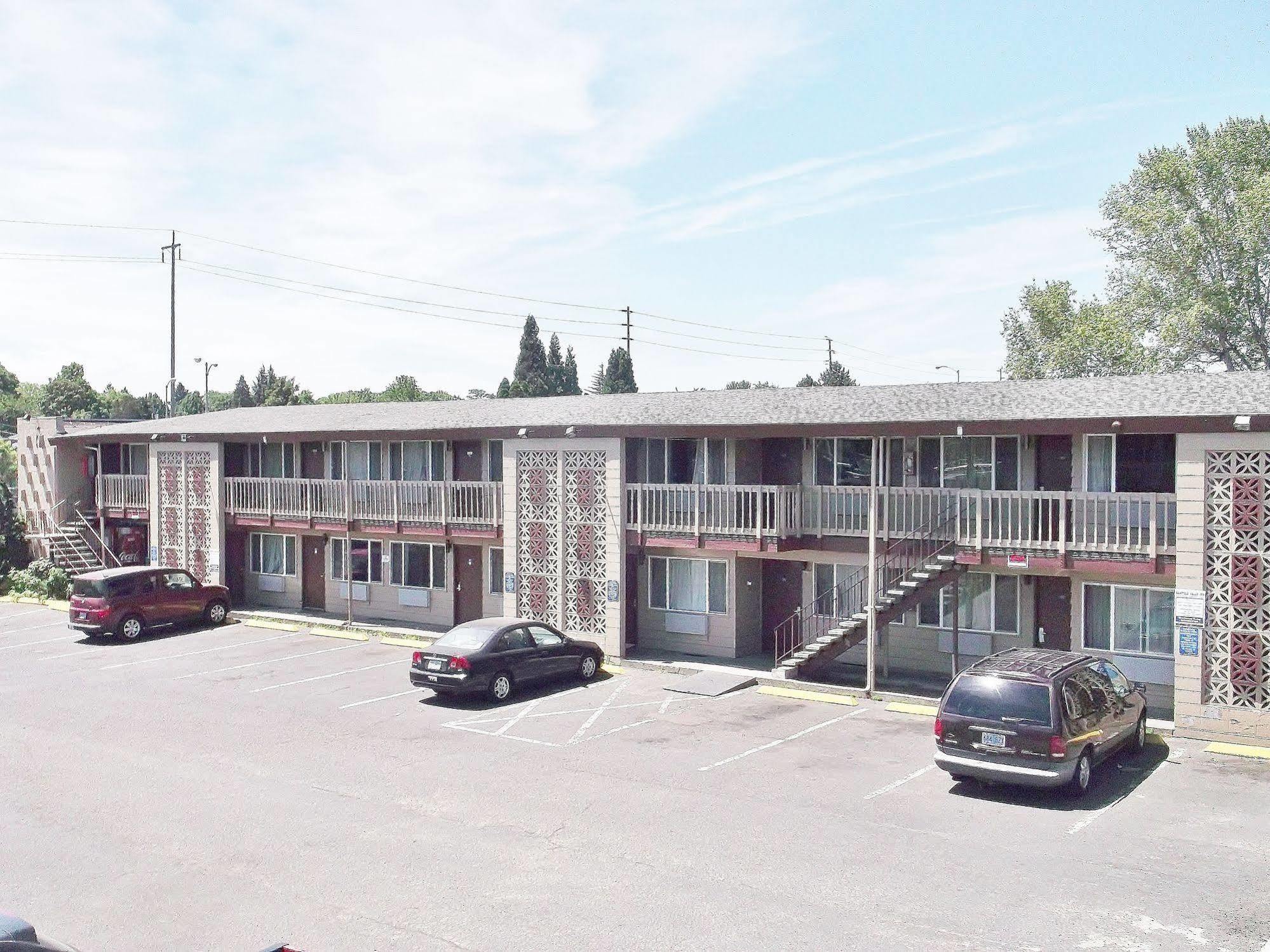 Banfield Motel Portland Exterior photo